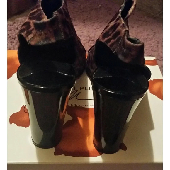 DONALD J PLINER Reptile Patent Leather Peep Toe - Picture 3 of 7